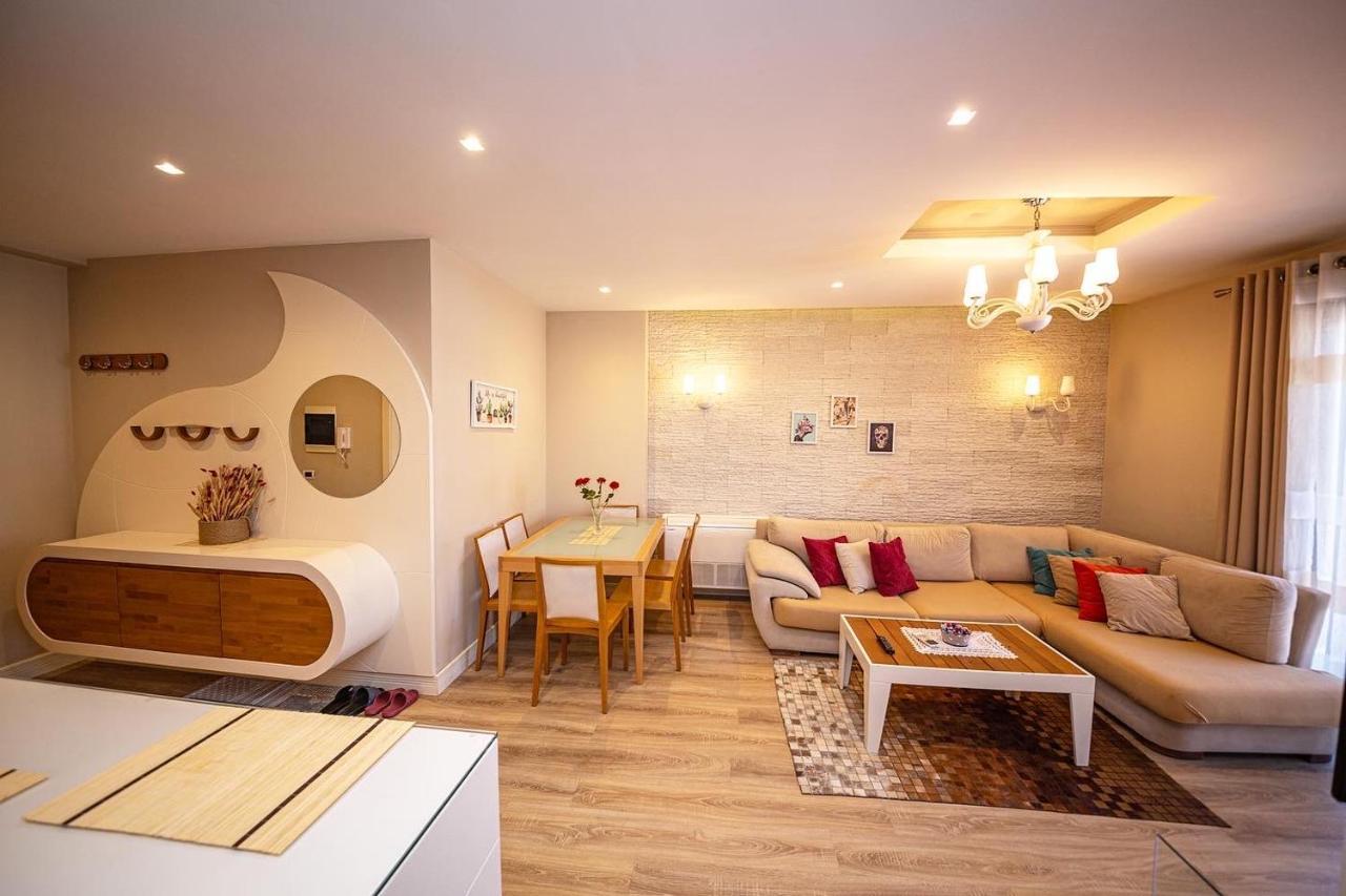 Milestone Deluxe Apartment Τίρανα Εξωτερικό φωτογραφία