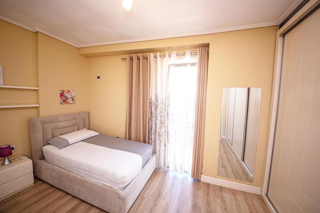 Milestone Deluxe Apartment Τίρανα Εξωτερικό φωτογραφία