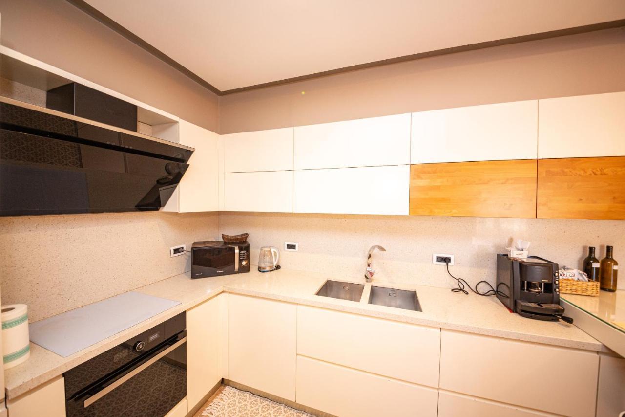 Milestone Deluxe Apartment Τίρανα Εξωτερικό φωτογραφία