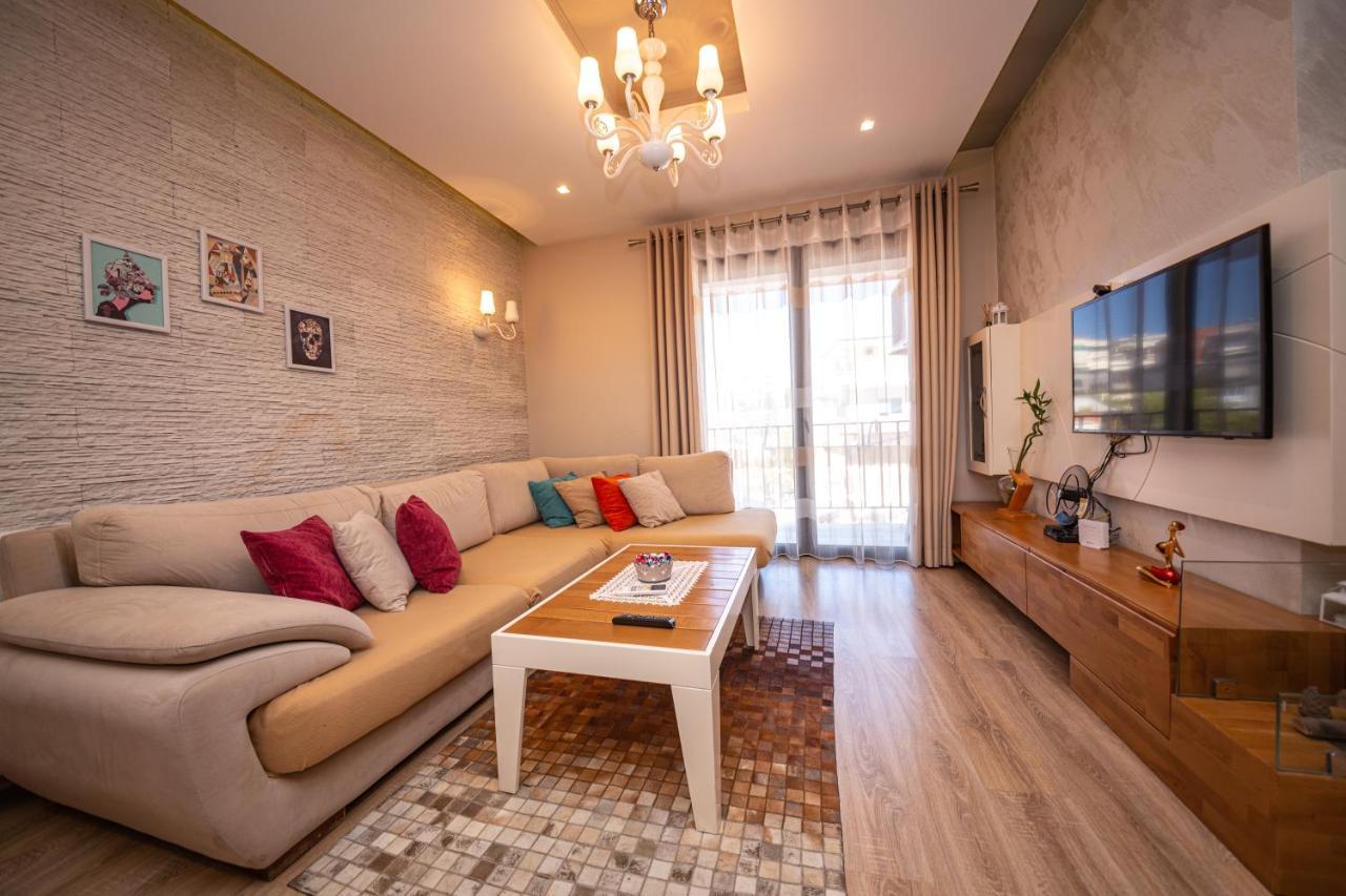 Milestone Deluxe Apartment Τίρανα Εξωτερικό φωτογραφία